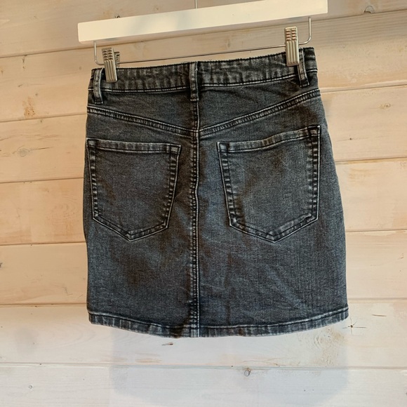 Garage | Black Niki Acid Wash High Rise Zip Front Skirt - Picture 2 of 6